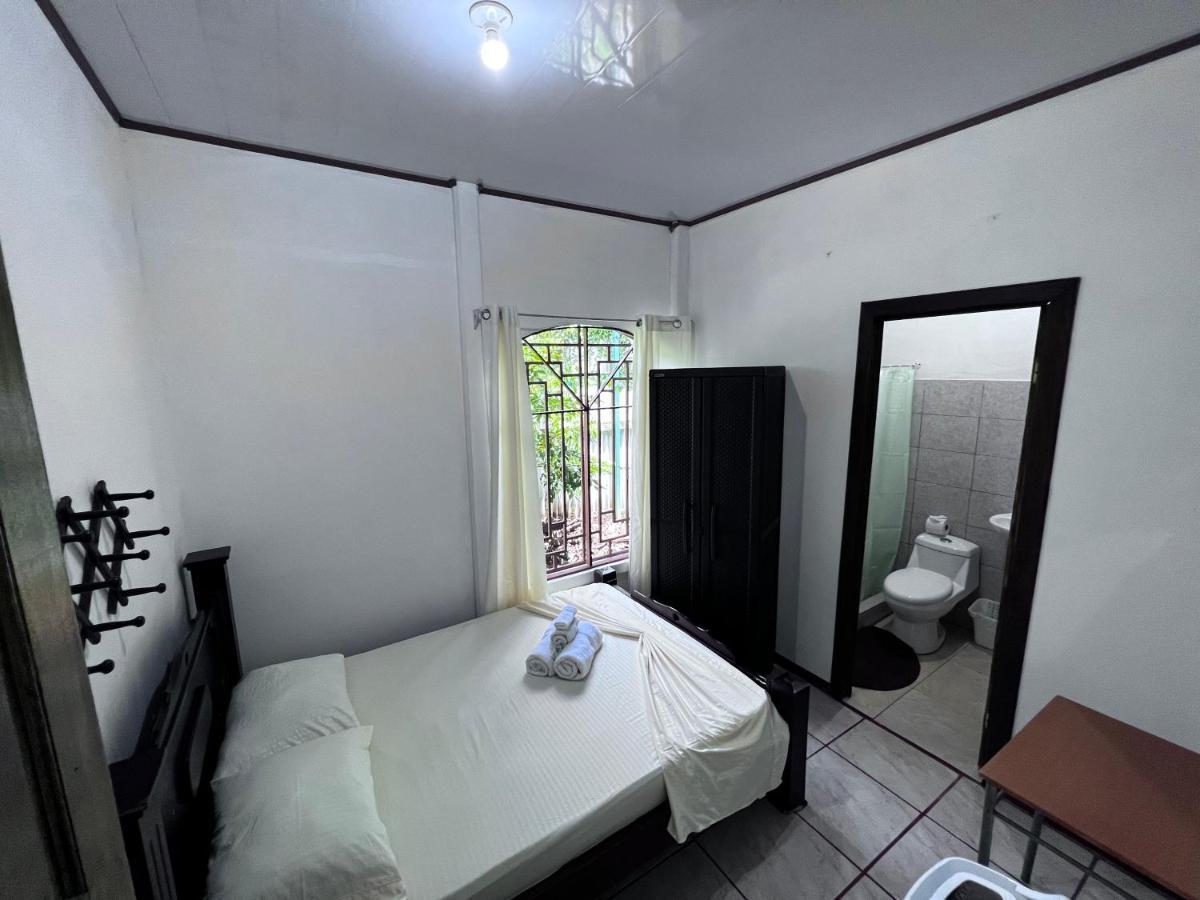 Natural Experience House Тортугеро Экстерьер фото